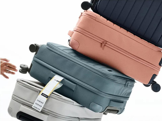 Hard-shell vs. Softside Luggage: Which is Better For You?