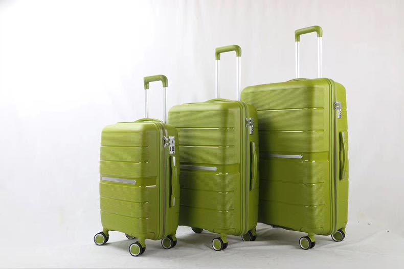 hardside spinner luggage sets